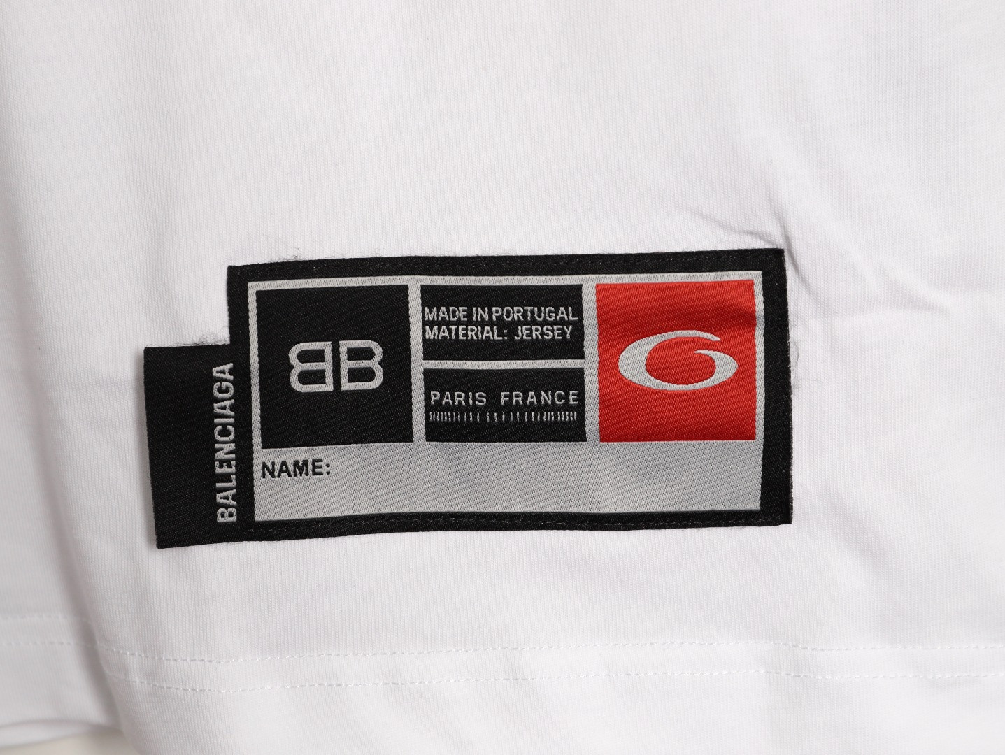 Ba1en*iaga Long-sleeved T-shirt