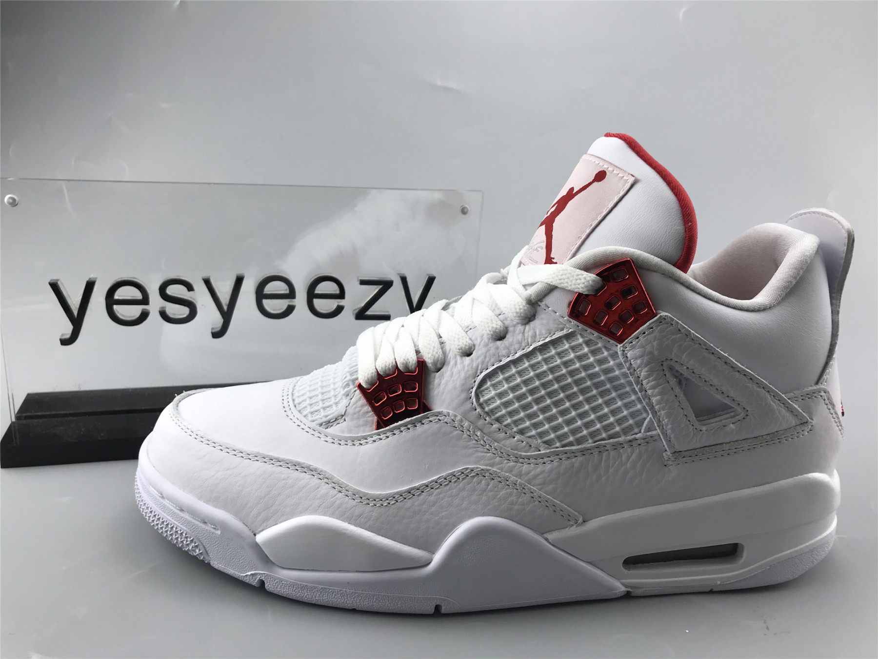UA AIR JORDAN 4 RETRO METALLIC RED