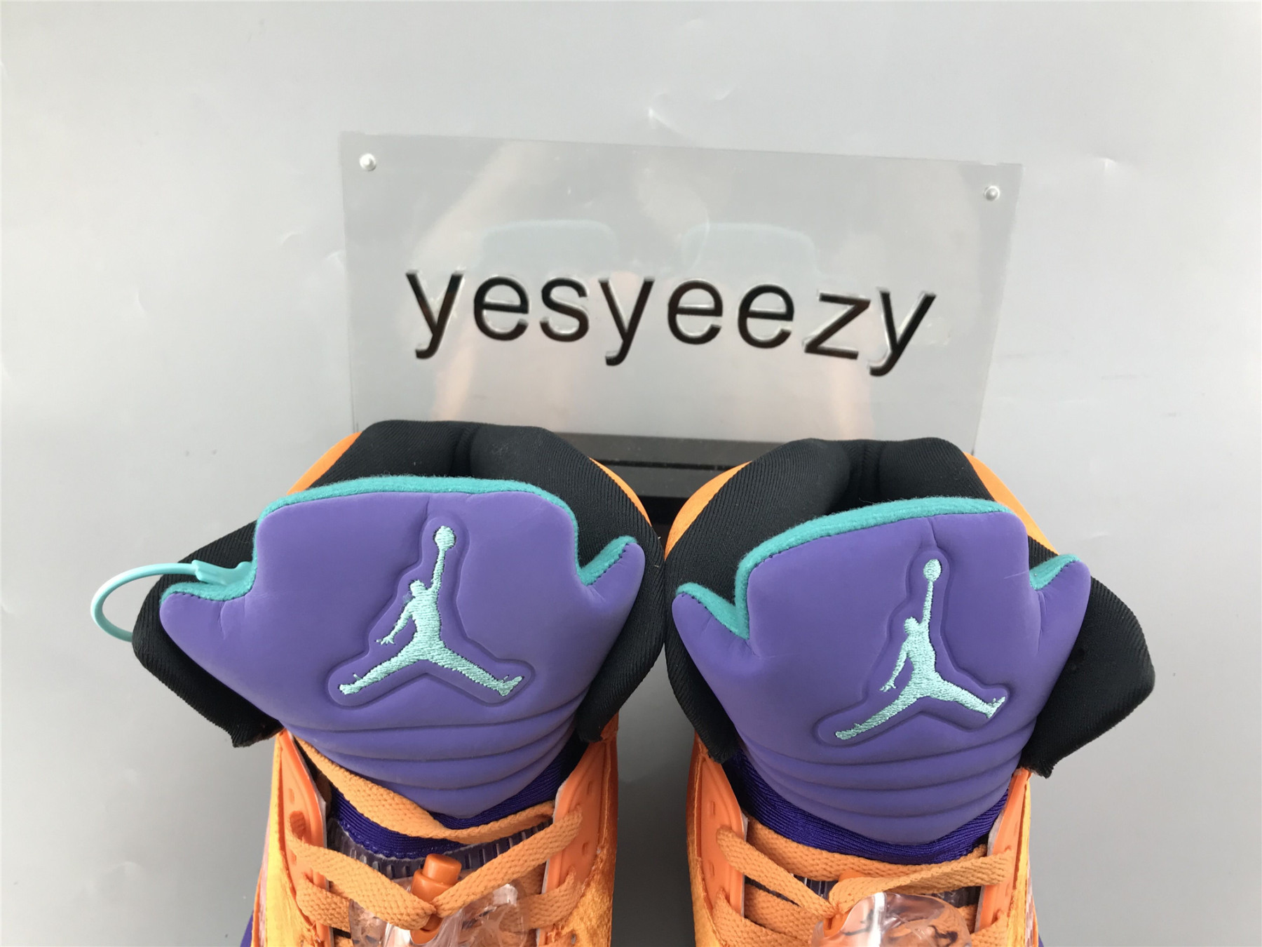 UA AIR JORDAN 5 RETRO NRG 