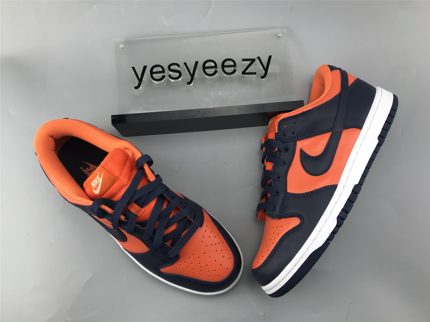 UA NIKE DUNK LOW SP CHAMP COLORS UNIVERSITY ORANGE MARINE