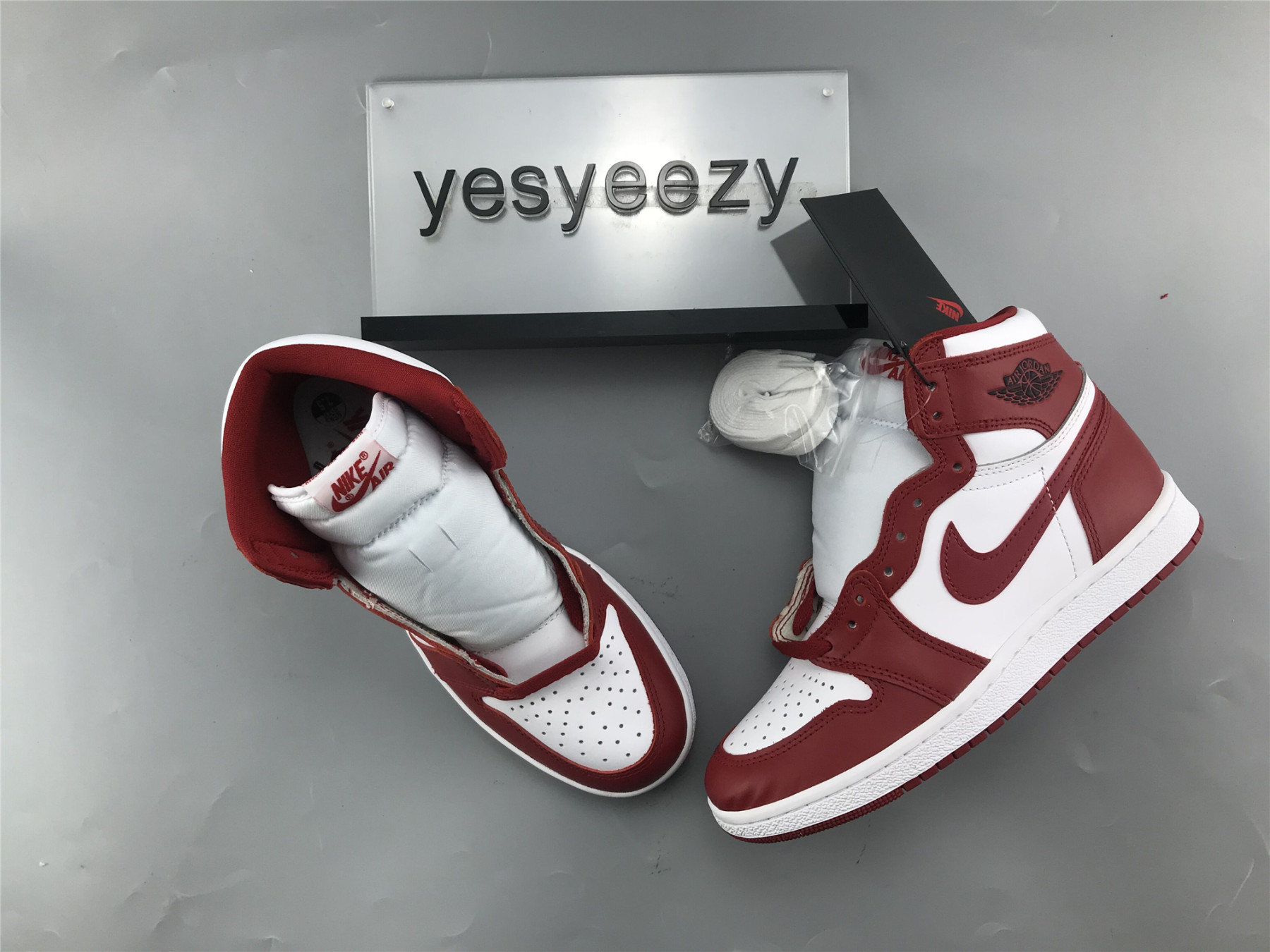 UA AIR JORDAN NEW BEGINNINGS PACK RETRO HIGH 1 & NIKE AIR SHIP