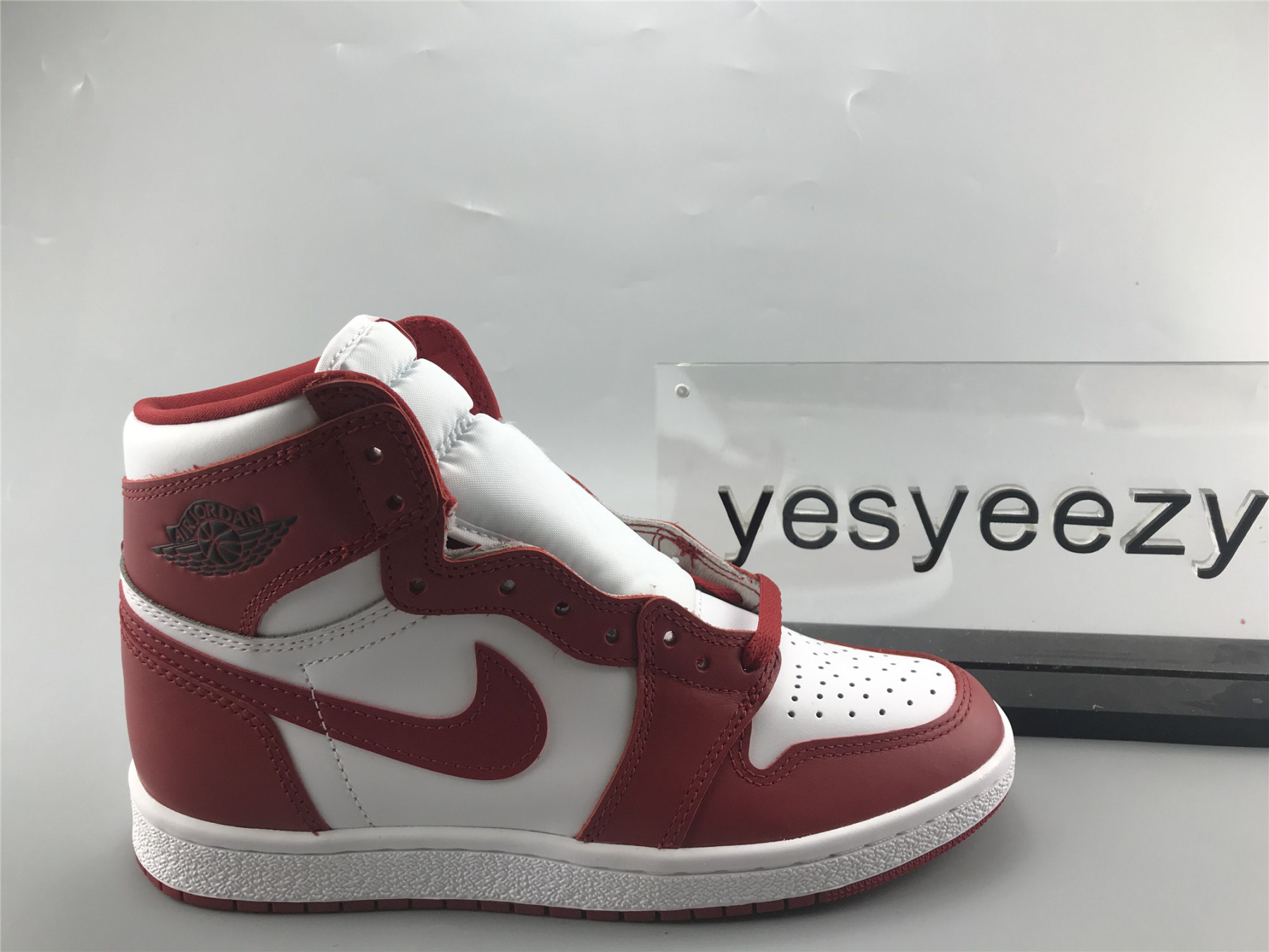 UA AIR JORDAN NEW BEGINNINGS PACK RETRO HIGH 1 & NIKE AIR SHIP
