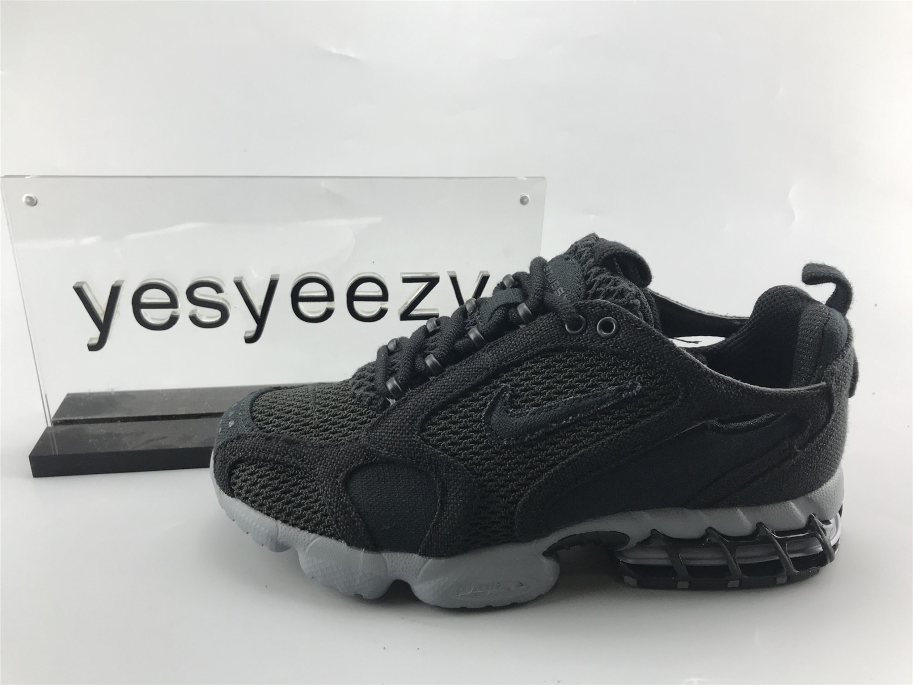 UA NIKE STUSSY X AIR ZOOM SPIRIDON CAGED