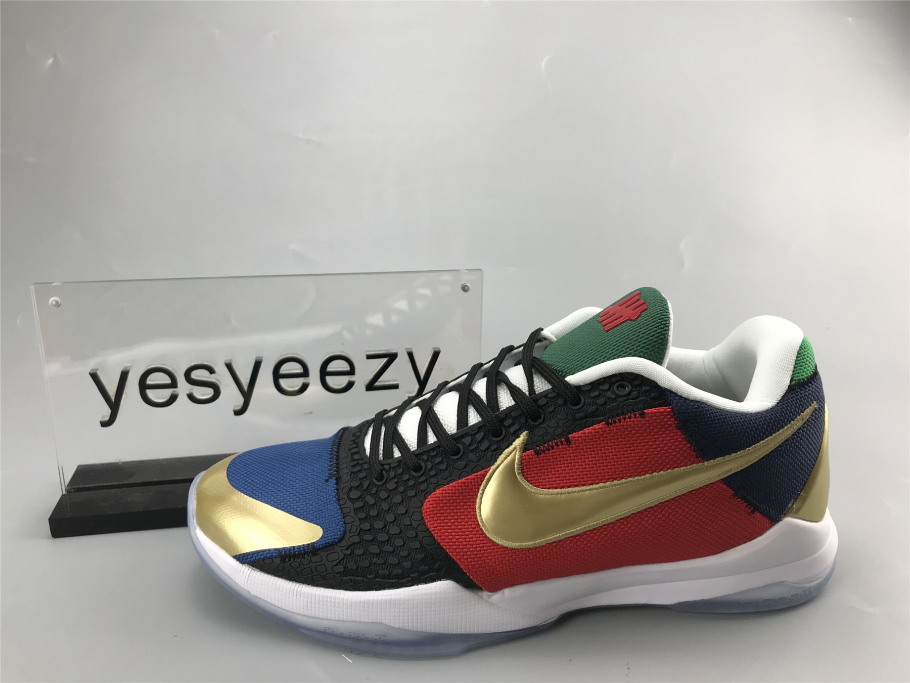 UA NIKE UNDEFEATED X ZOOM KOBE 5 PROTRO SPECIAL BOX 