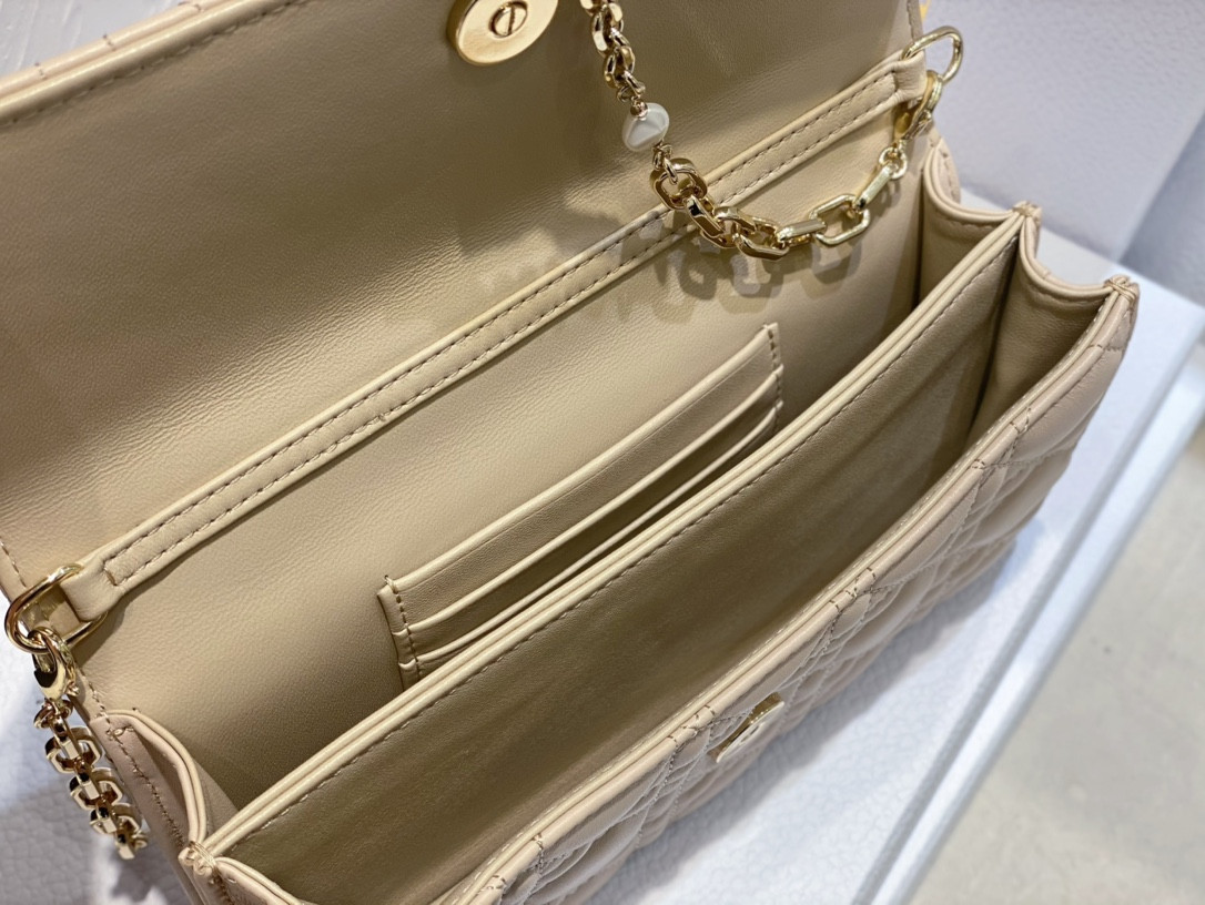 MISS D10r Mini Handbag Beige Cannage Woven Pattern Lambskin S0980ONMJ-M116 21 x 11.5 x 4.5 cm