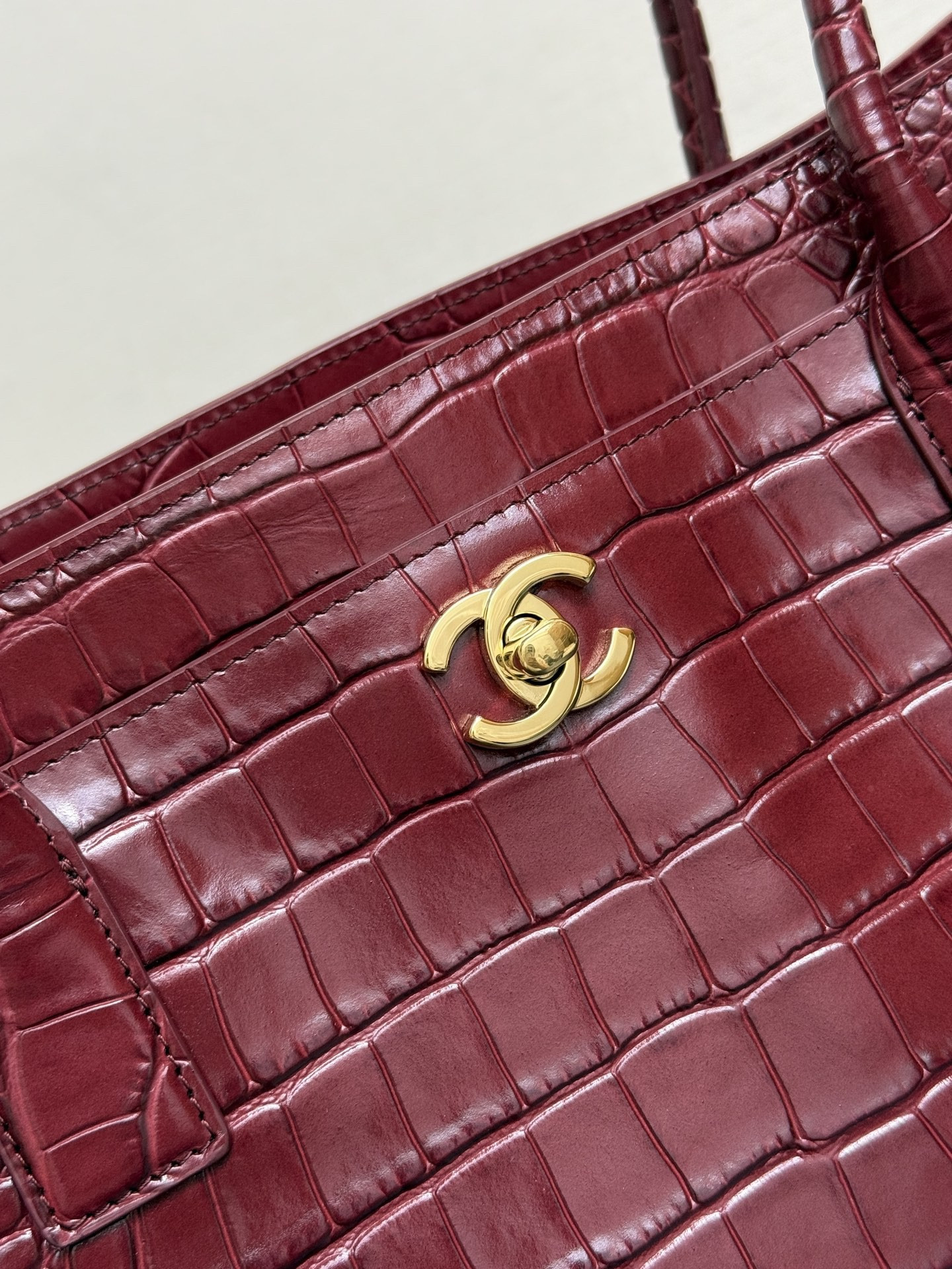 Ch**el Tote Crocodile-embossed Bag 35x20x13cm