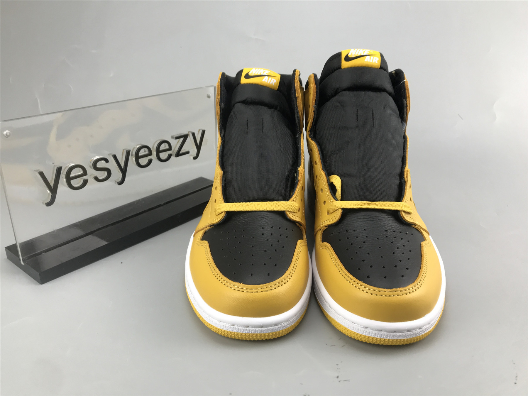 UA AIR JORDAN 1 HIGH RETRO OG 