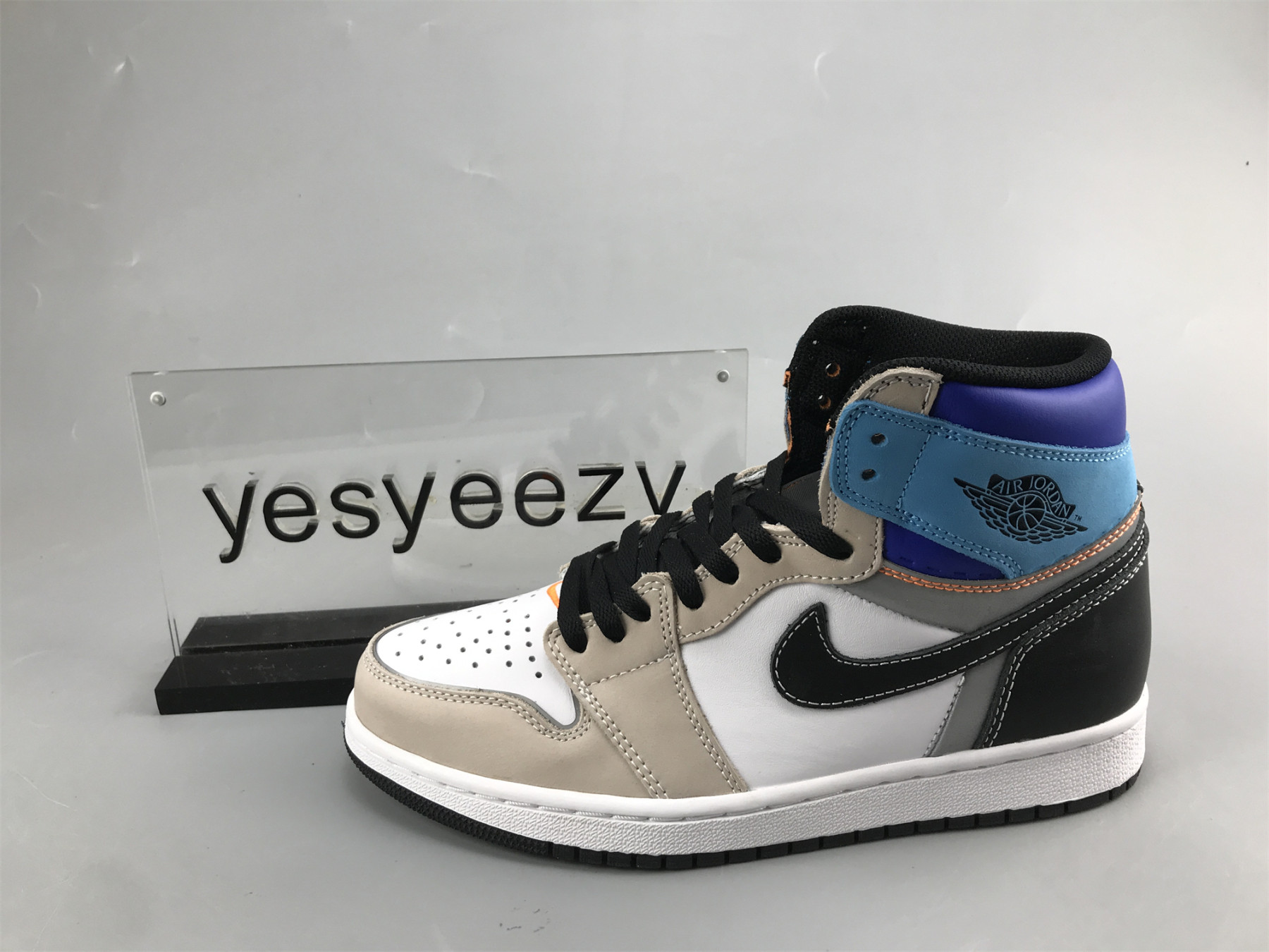 UA AIR JORDAN 1 RETRO HIGH OG 