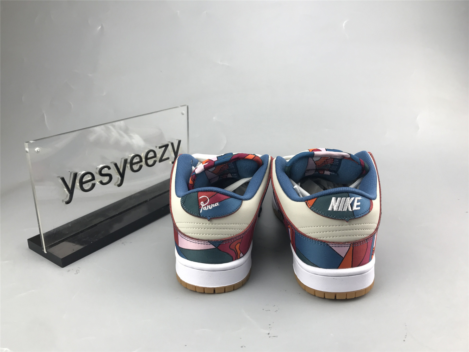 UA NIKE PARRA X DUNK LOW PRO QS SB 