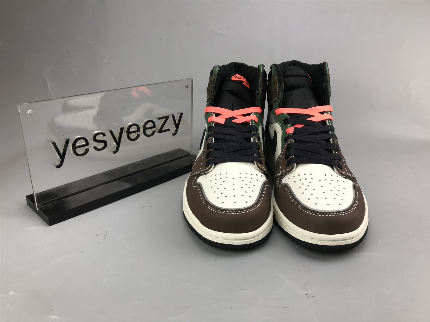 UA JORDAN 1 RETRO HIGH OG HAND CRAFTED