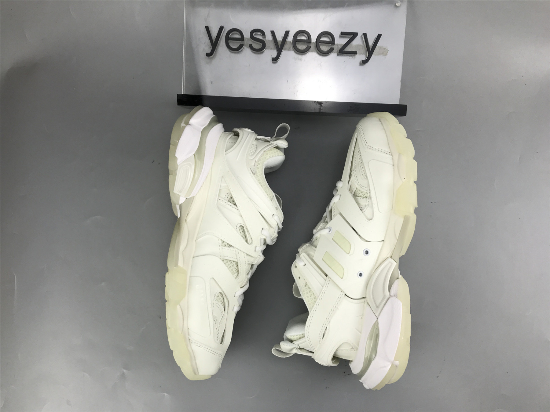 UA TRACK SNEAKER WHITE