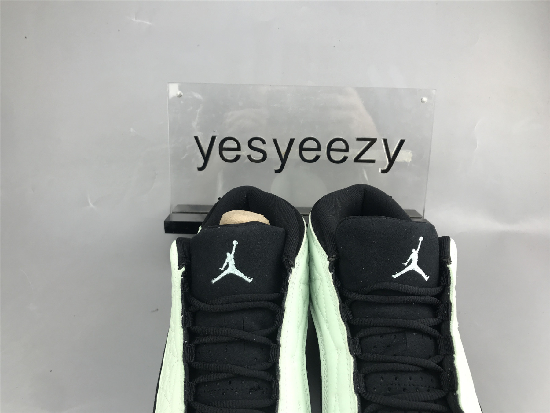 UA AIR JORDAN 13 RETRO LOW 