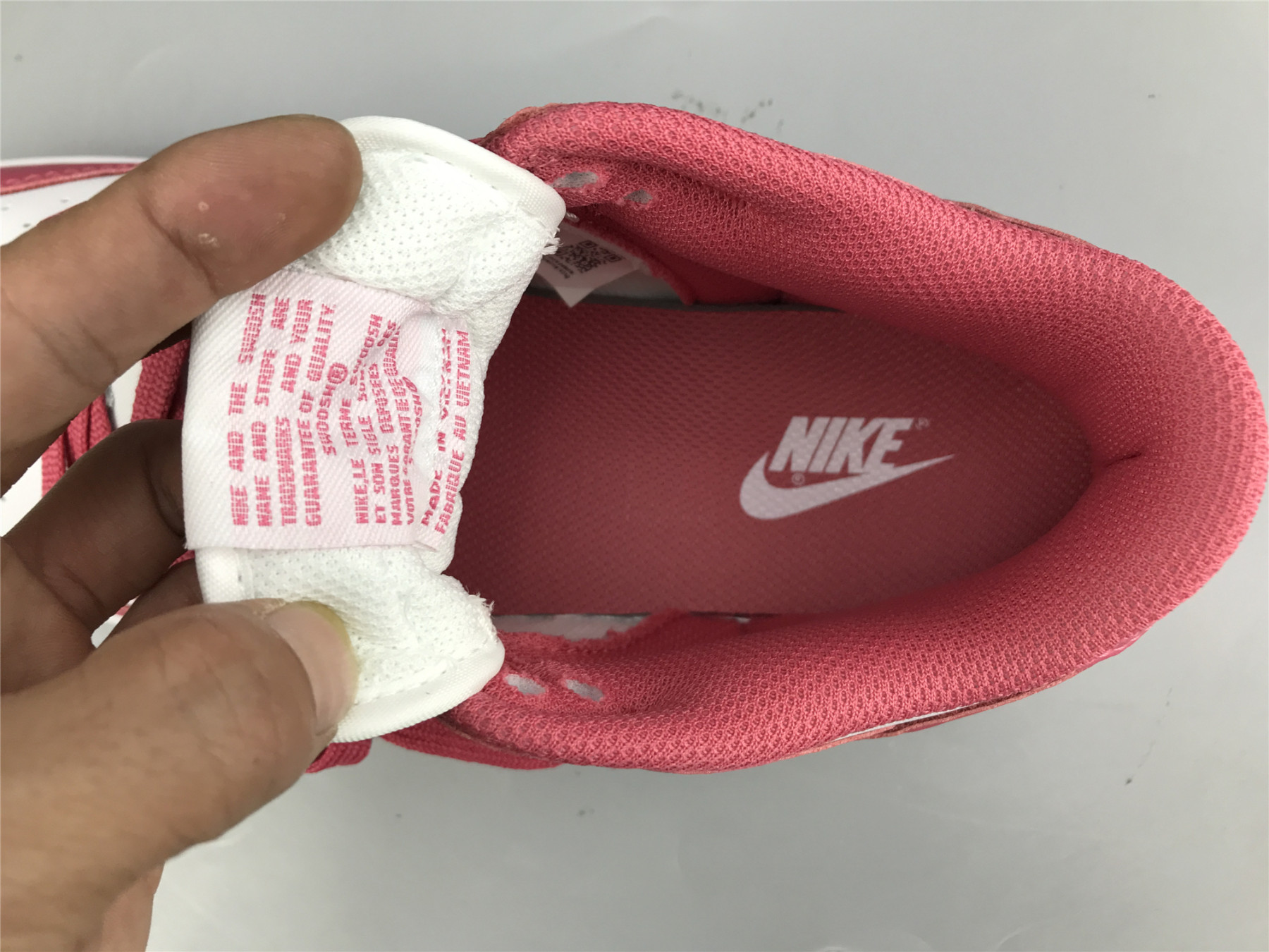 UA NIKE WMNS DUNK LOW 