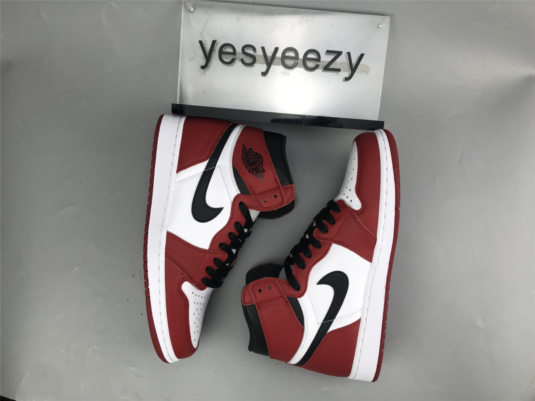 UA AIR JORDAN 1 RETRO HIGH OG 