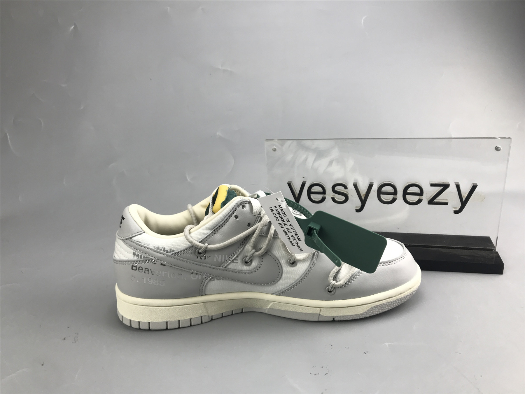 UA NIKE OFF-WHITE X DUNK LOW 