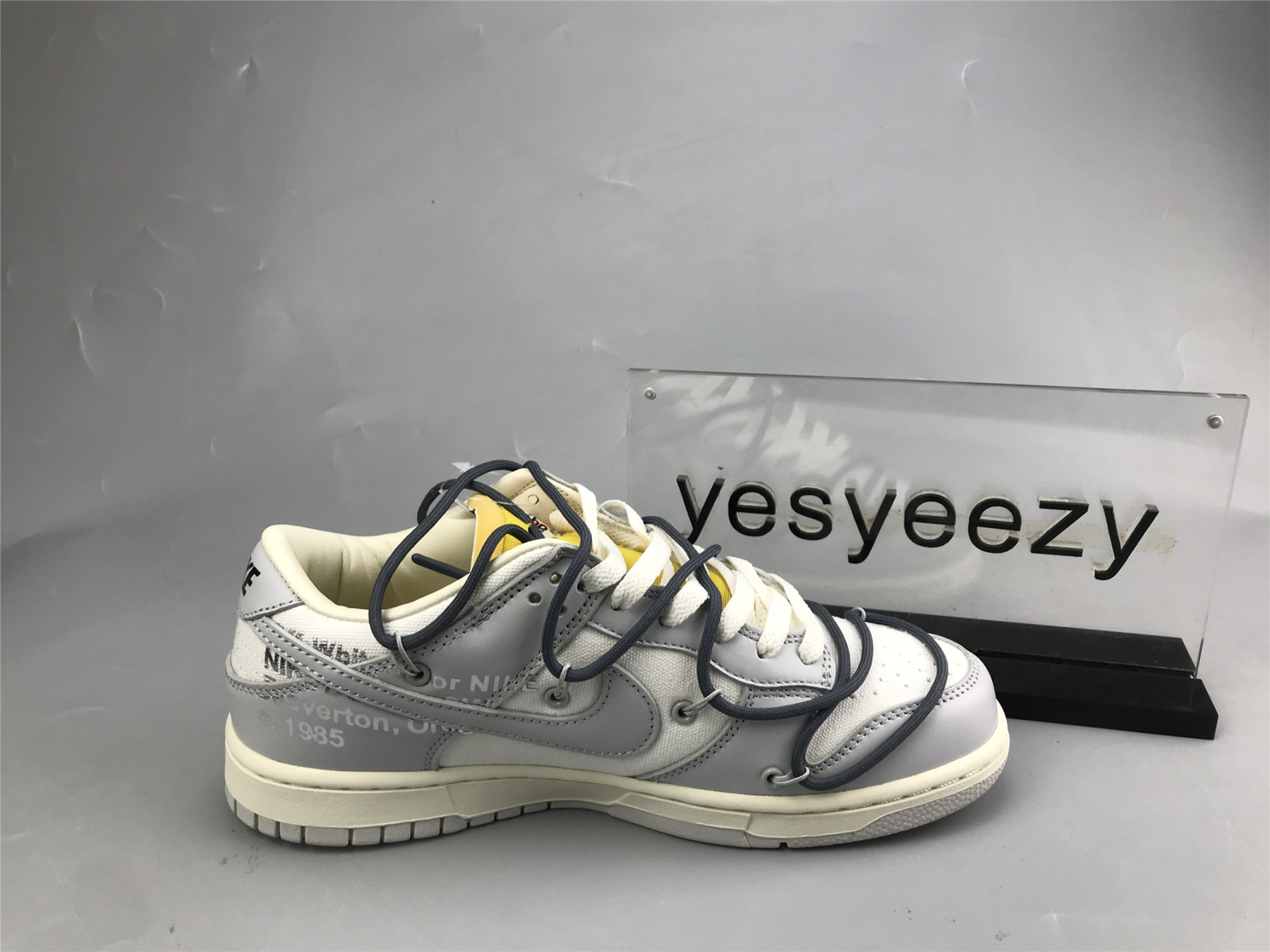 UA NIKE OFF-WHITE X DUNK LOW 