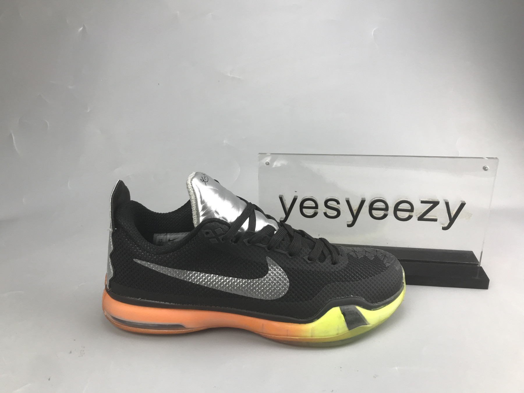 UA NIKE KOBE 10 