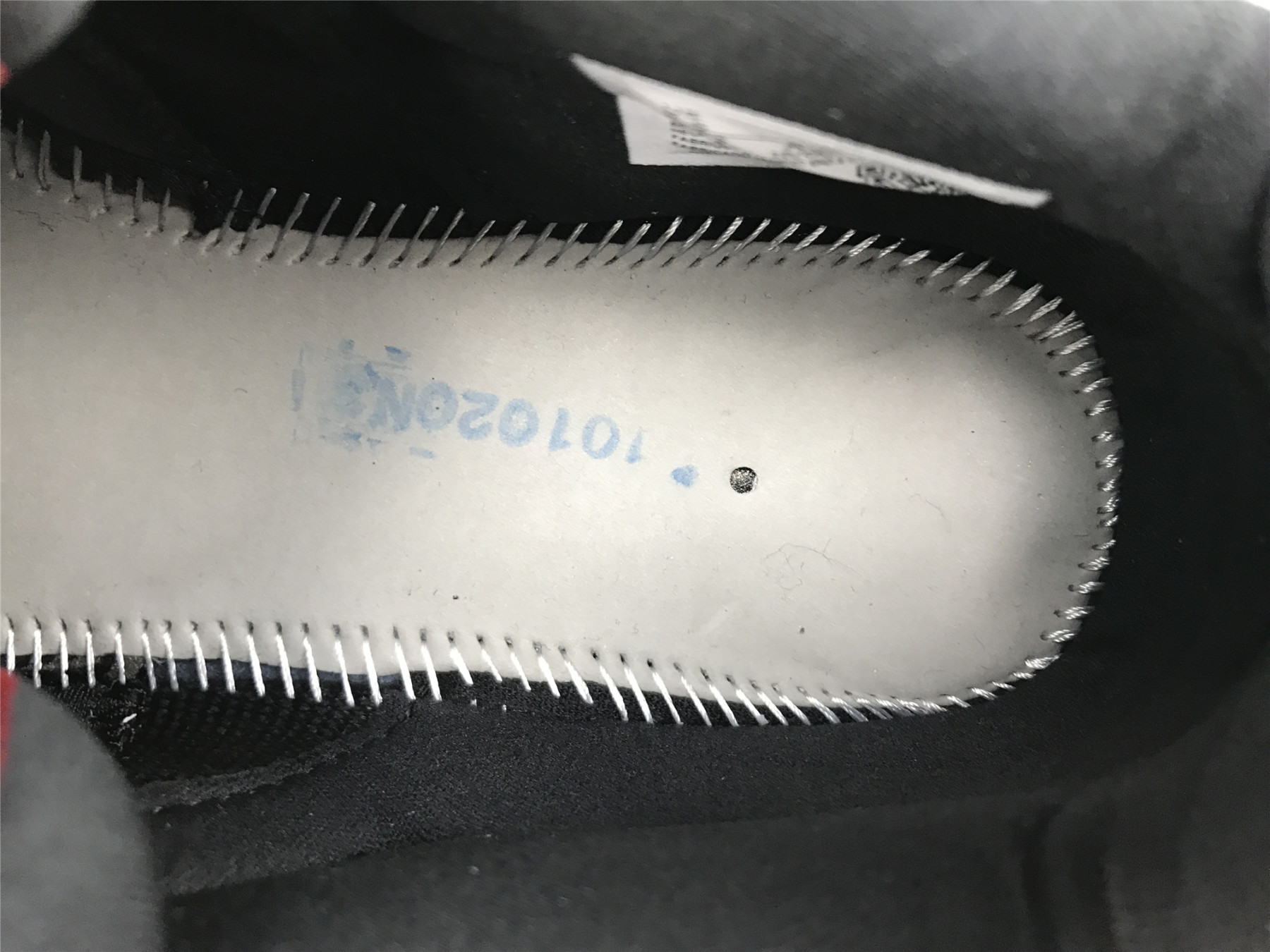 UA AIR JORDAN 11 RETRO LOW 