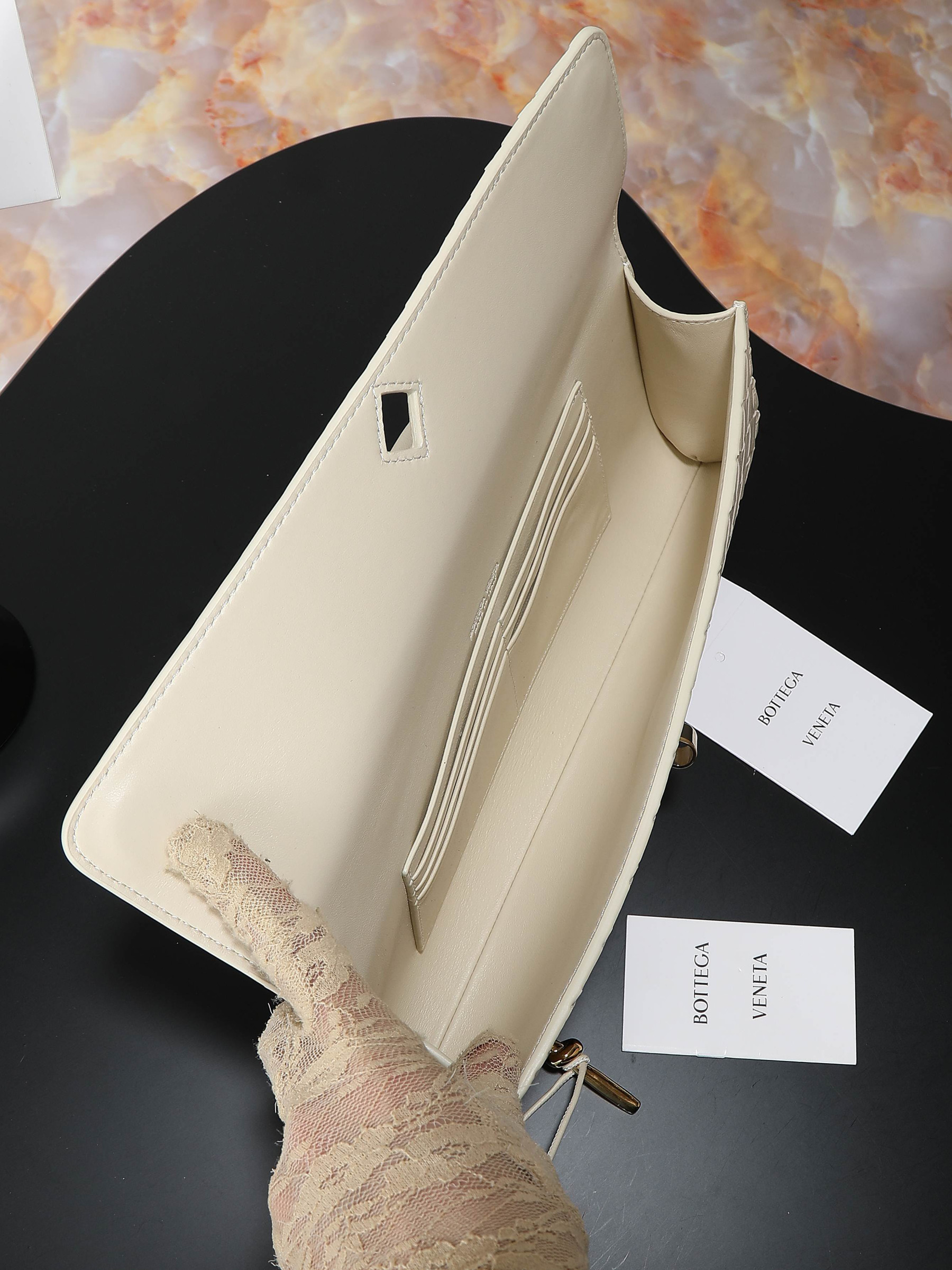 B0tt*ga Ven*ta Long Clutch Andiamo With Handle Fondant 31x13x3cm