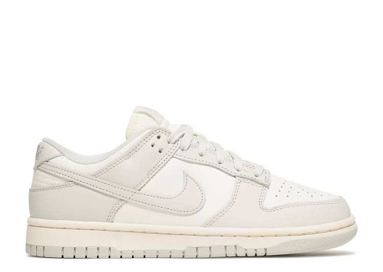 UA NIKE WMNS DUNK LOW 'LIGHT BONE'