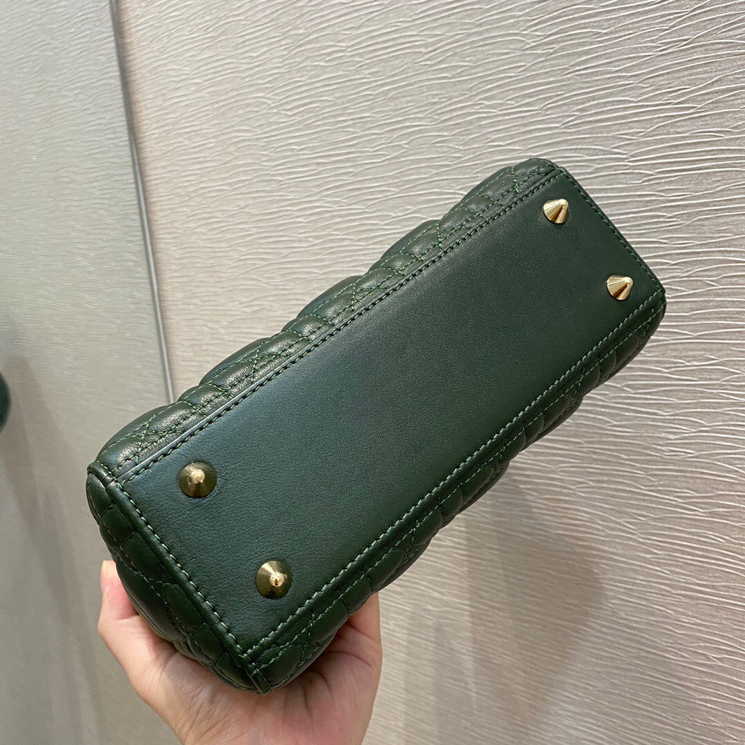Small Lady D10r Bag 8 x 6.5 x 3 inches