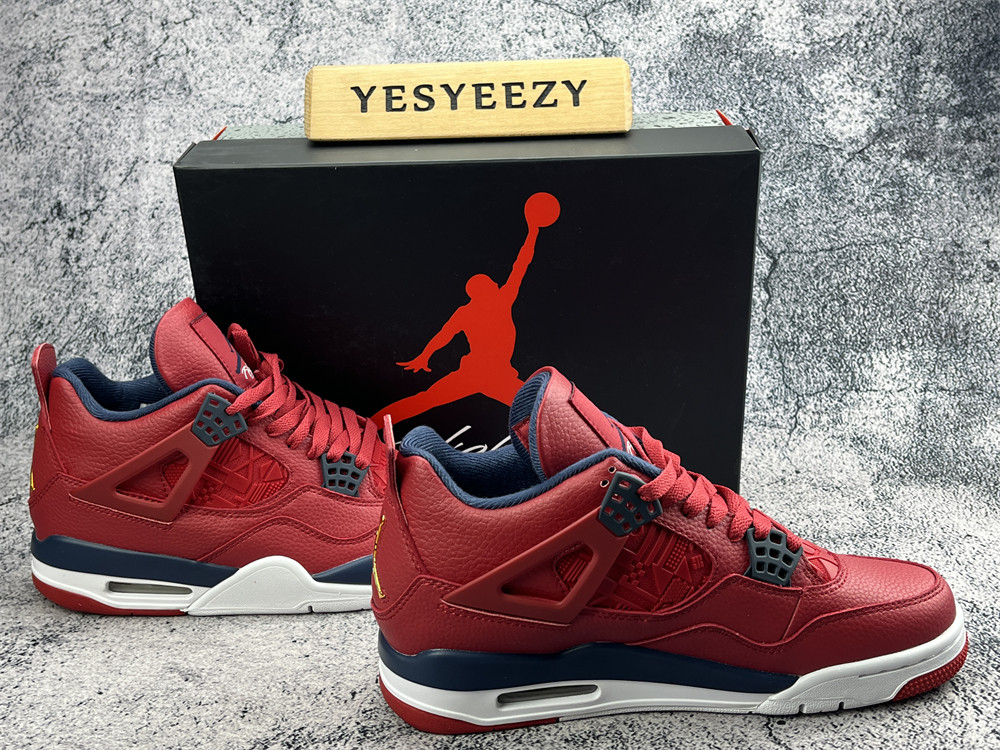 UA AIR JORDAN 4 RETRO 