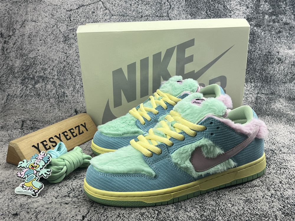 UA Nike SB Dunk Low Verdy Visty