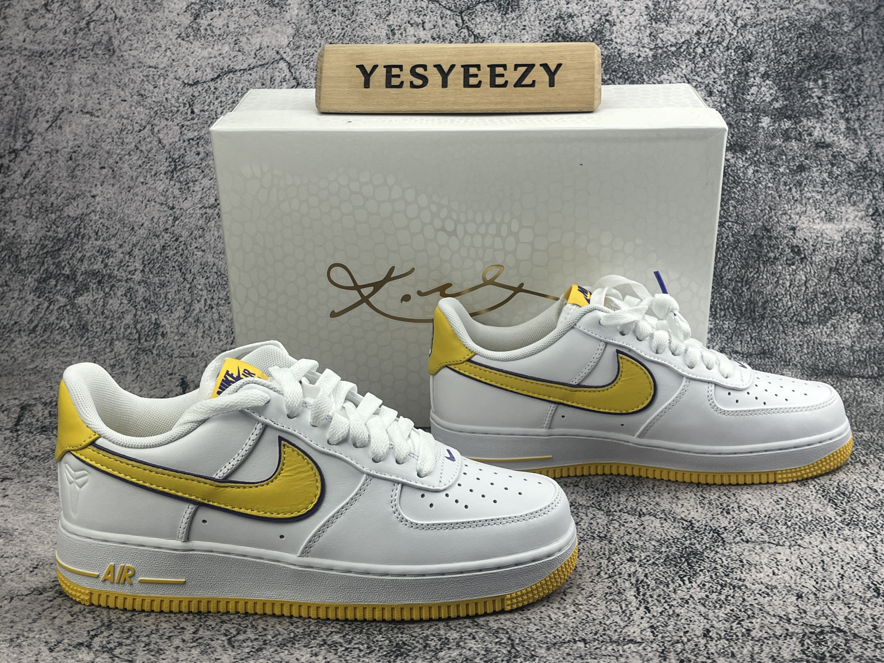 UA Nike Air Force 1 Low Retro QS