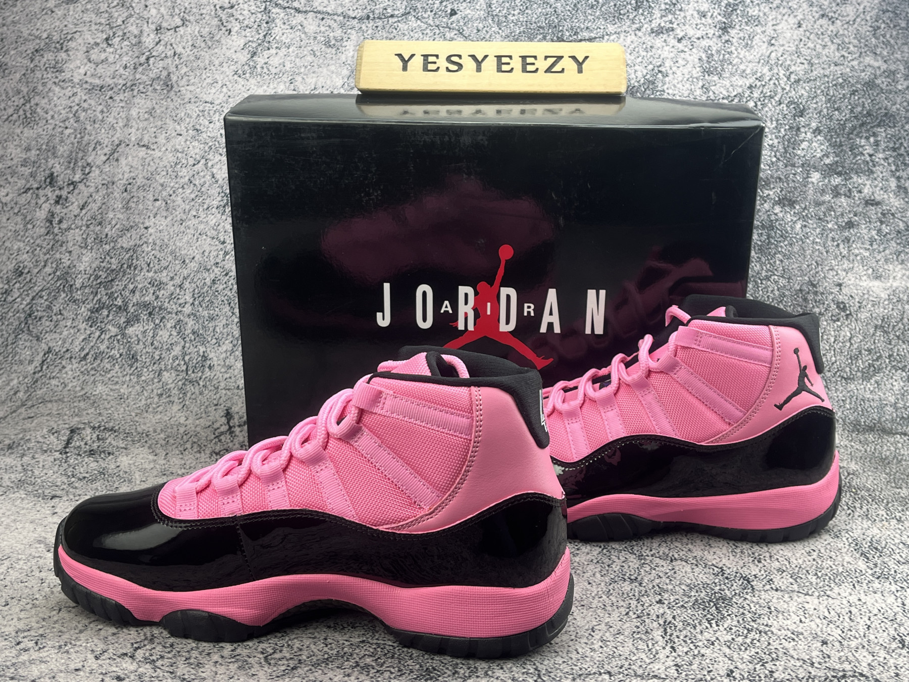 UA Jordan 11 Retro