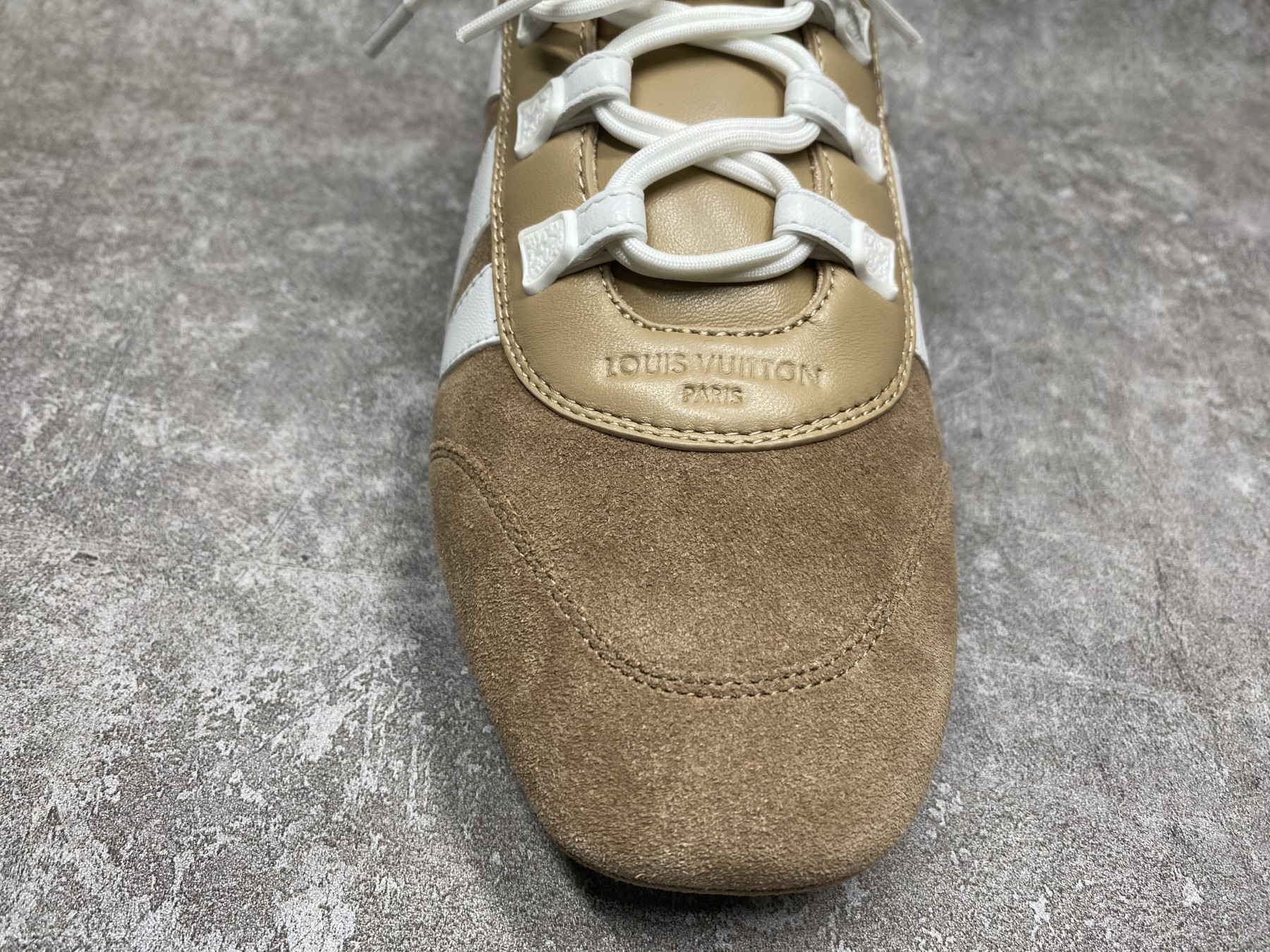 UA LV Sneaker