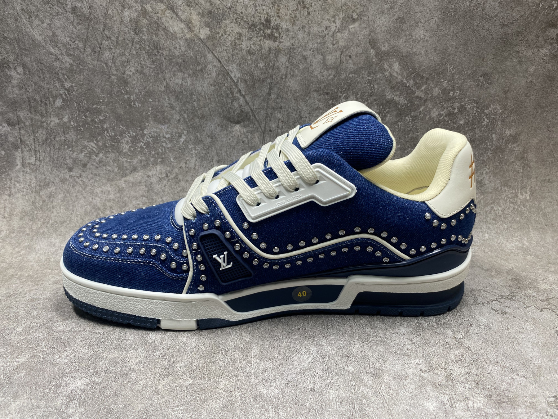 UA LV trainer Sneakers