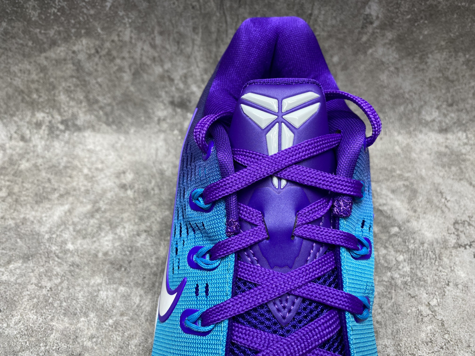 UA Nike Kobe 9 Elite Low EM Protro