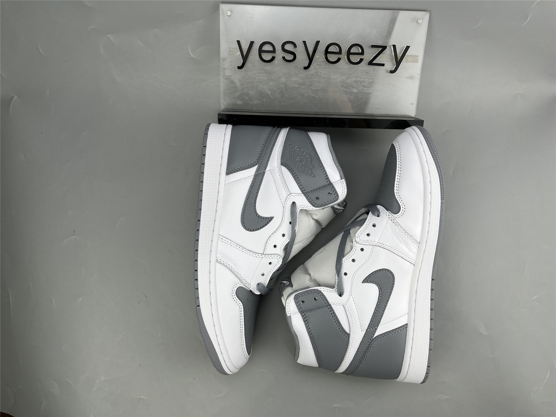 UA AIR JORDAN 1 RETRO HIGH OG 