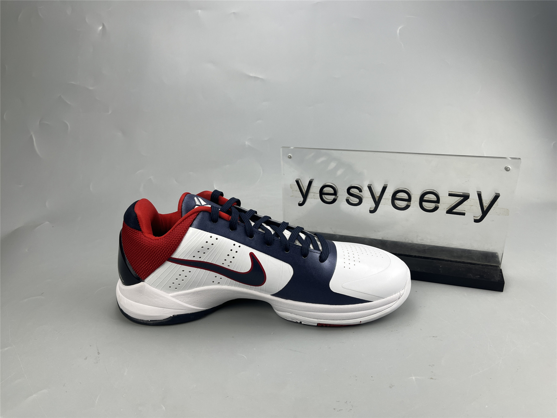 UA NIKE KOBE 5 PROTRO