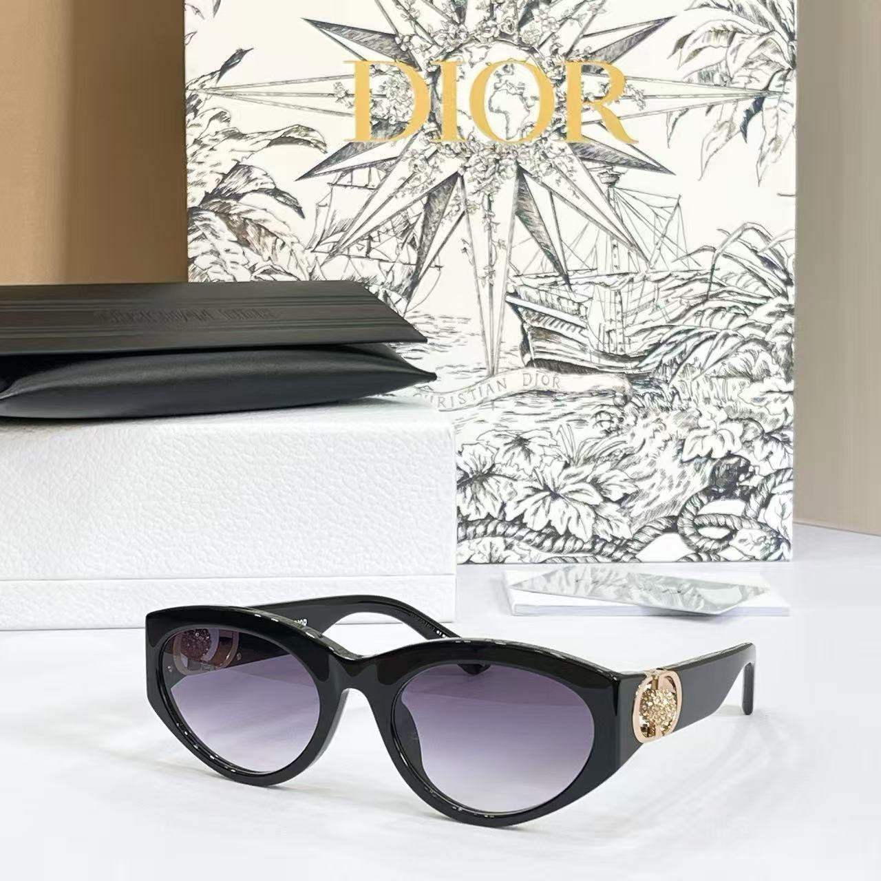 D10r Glasses
