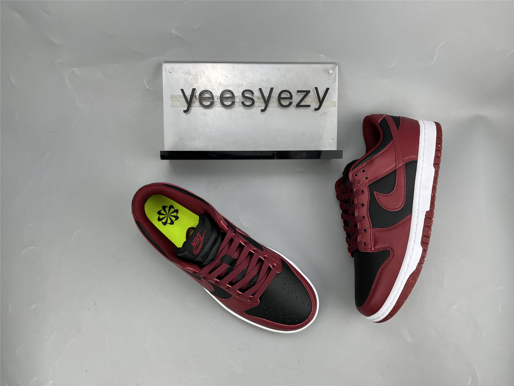 UA NIKE WMNS DUNK LOW NEXT NATURE 