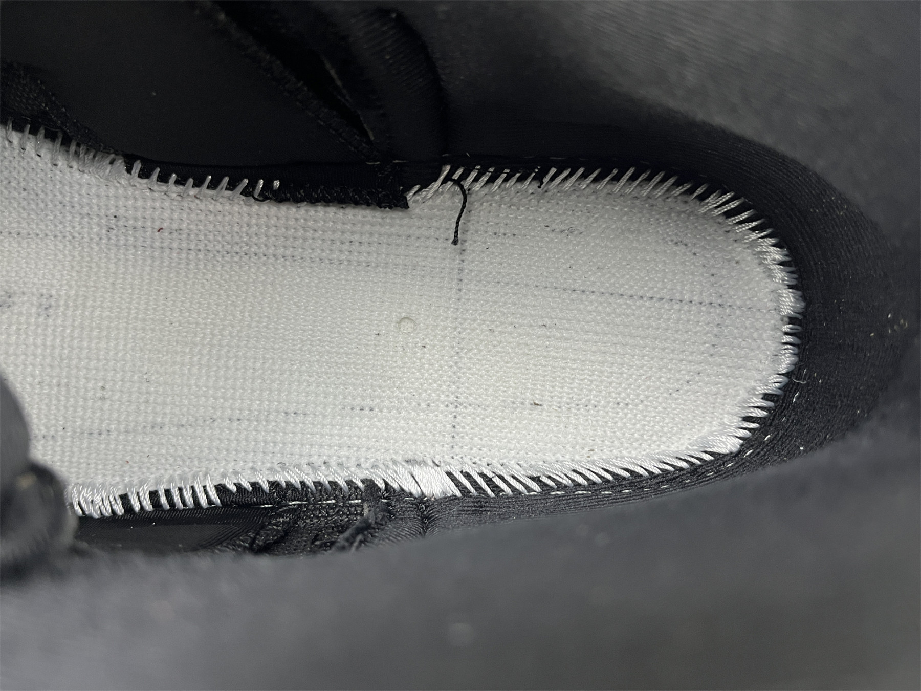 UA AIR JORDAN 12 RETRO 