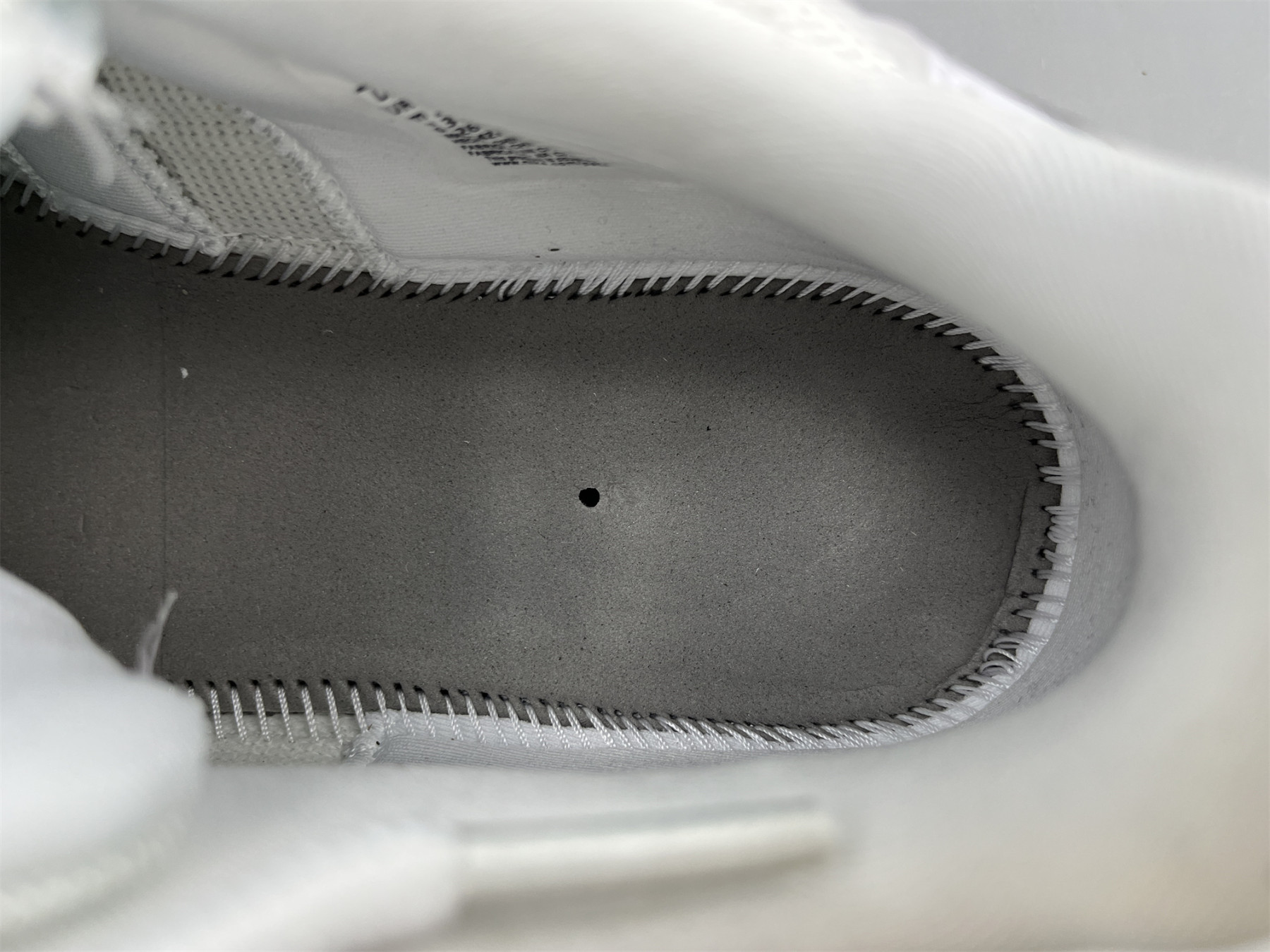 UA AIR JORDAN 11 LOW ELEPHANT