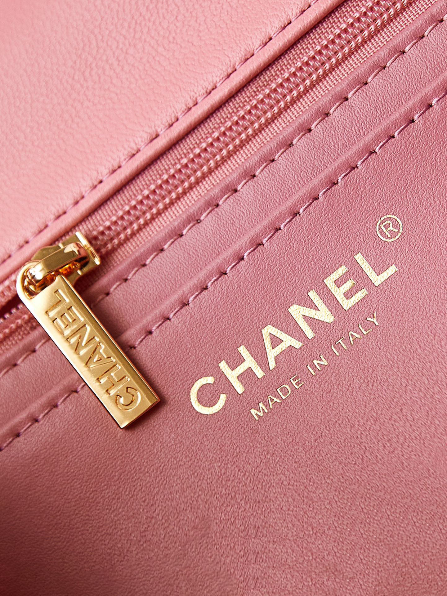 Ch**el MINI CLASSIC HANDBAG 12 × 20 × 6 cm