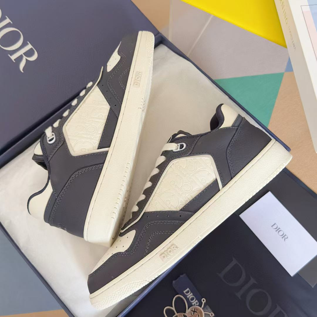 UA D10r B27 Sneaker