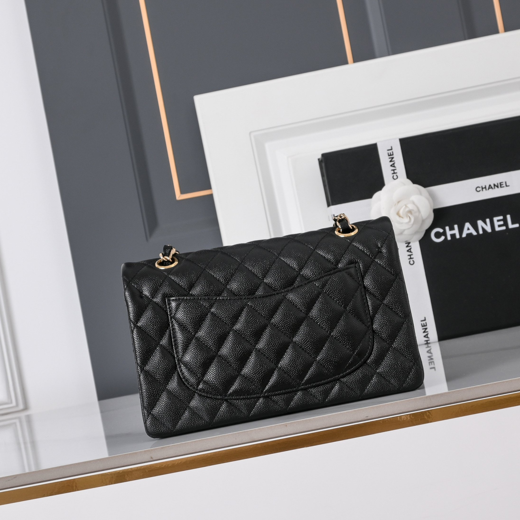 Ch**el Classic Flap handbag in caviar leather A01113 23x14.5x6cm