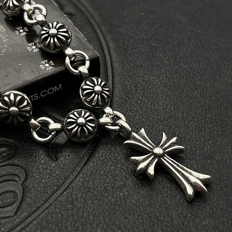 Ch*0me He**ts Bracelet