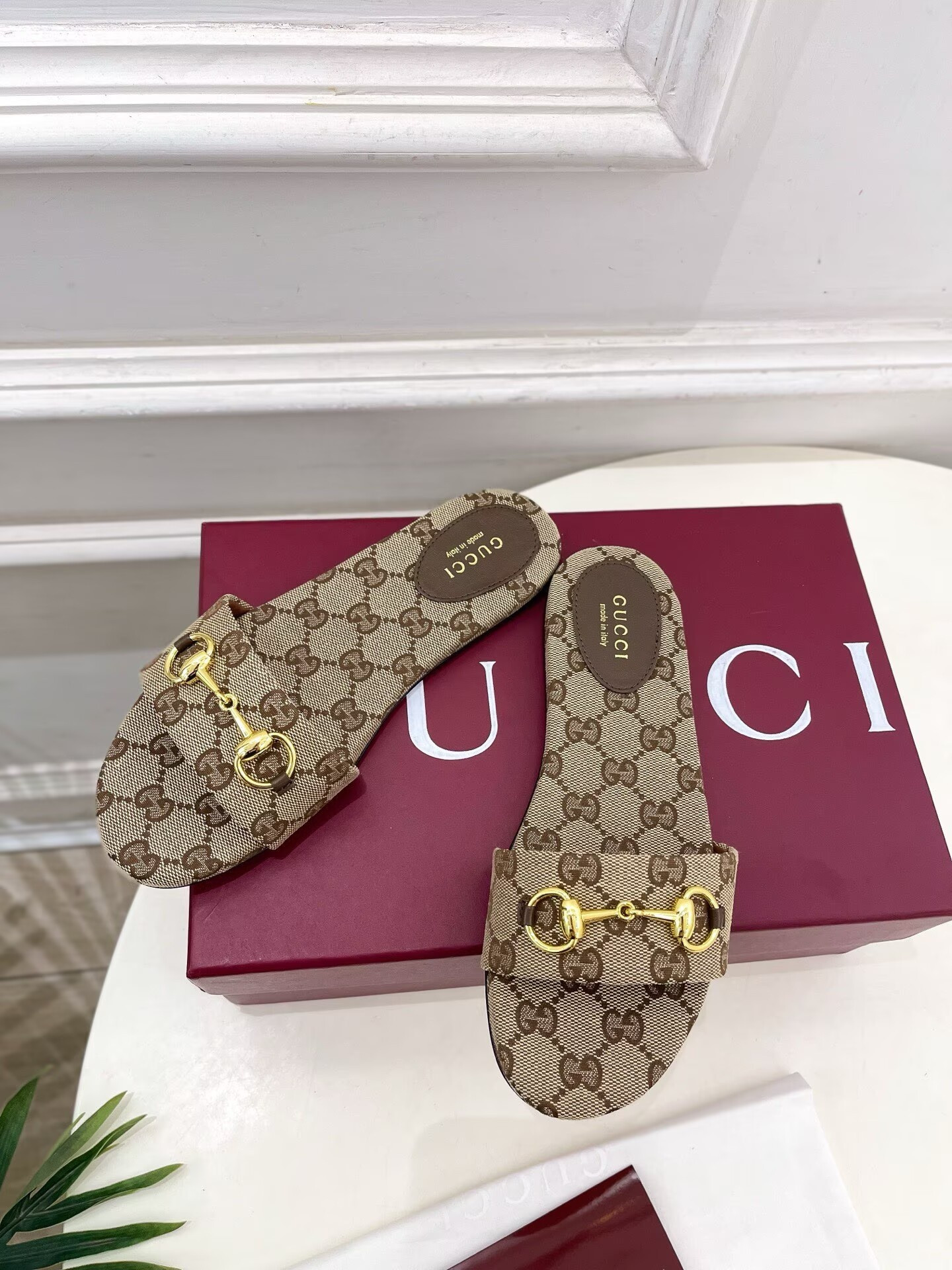UA Gvc*1 Siaga Horsebit Flat Sandal