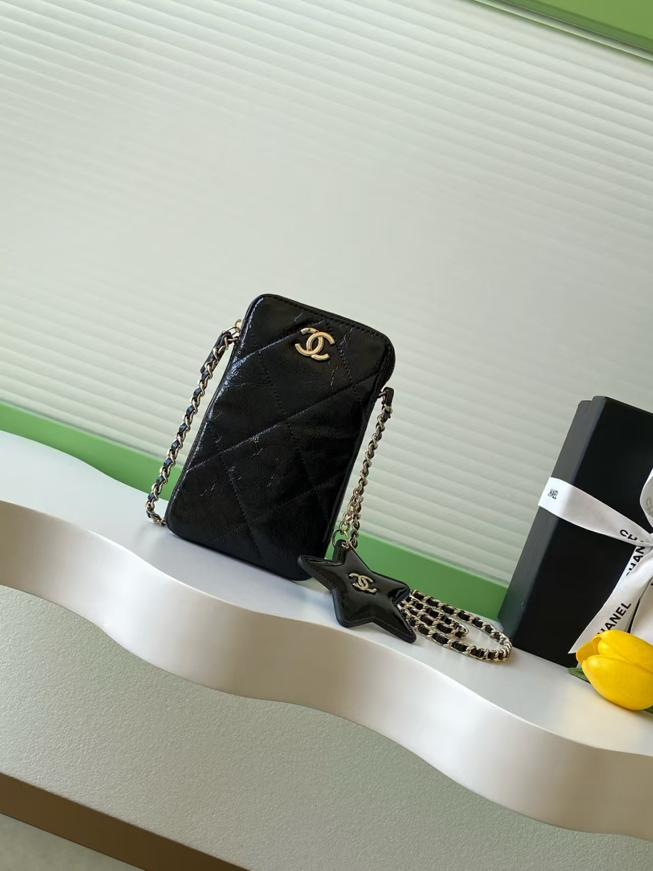 Ch**el Phone Holder with Chain 18x11x2.5cm