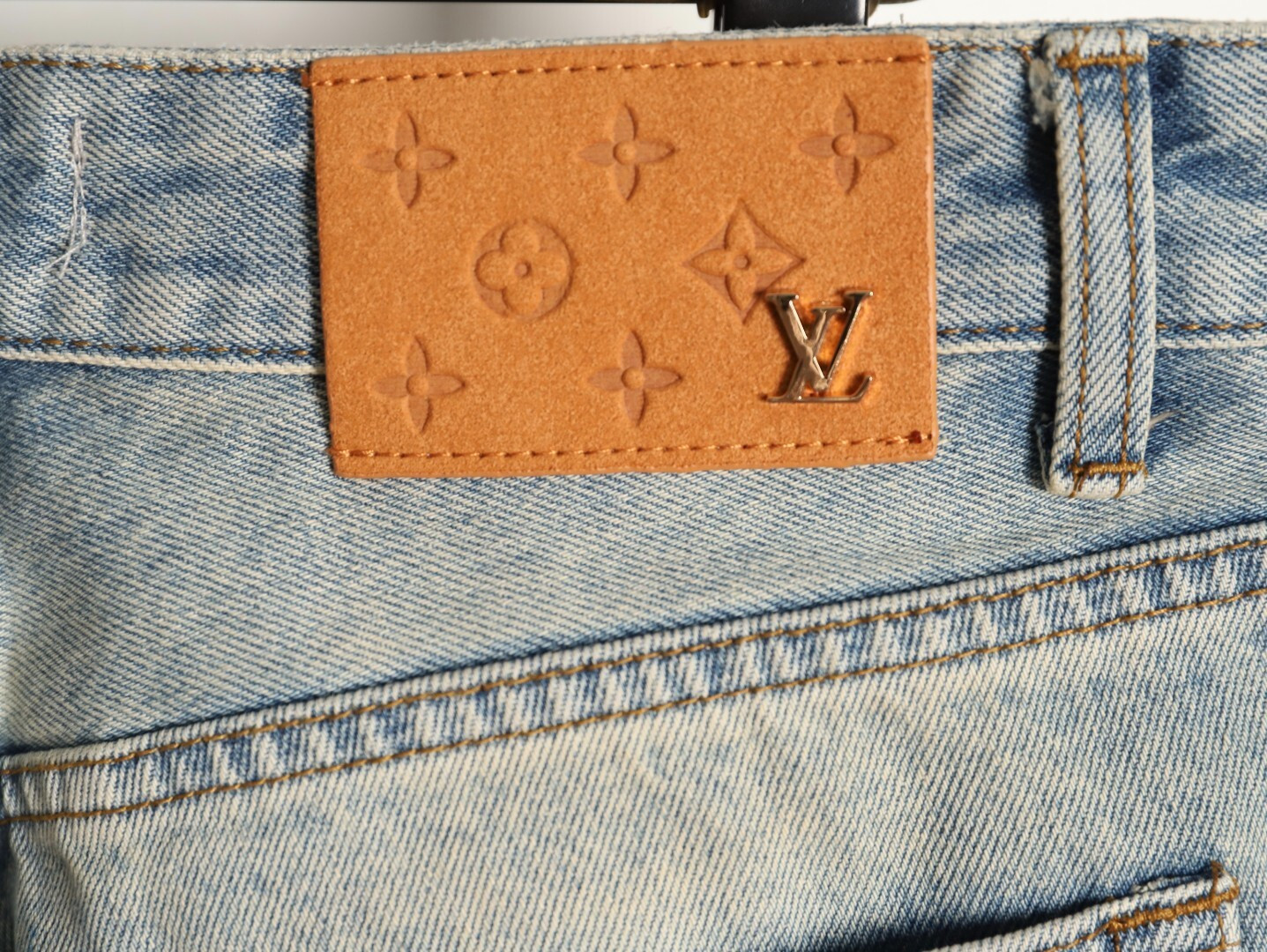 L0vis Vvtt0n 25SS Jeans