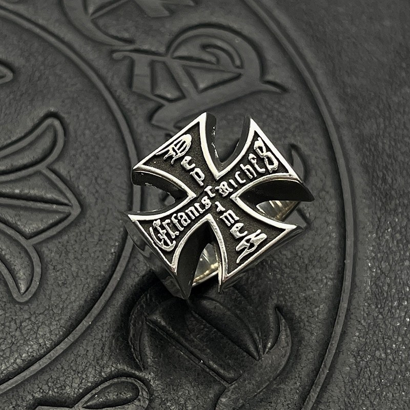 Ch*0me He**ts Cross Ring