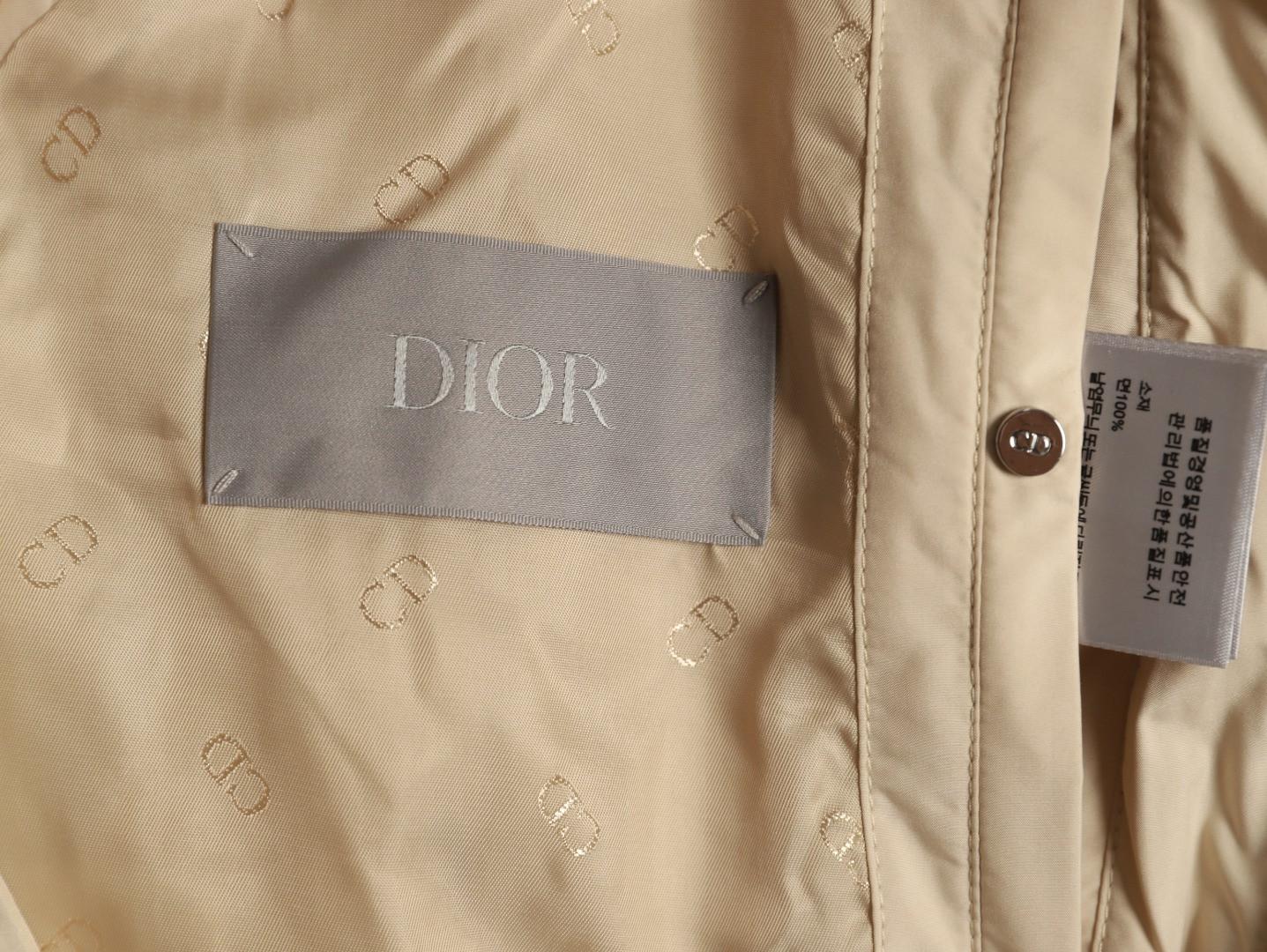 D10r Vest