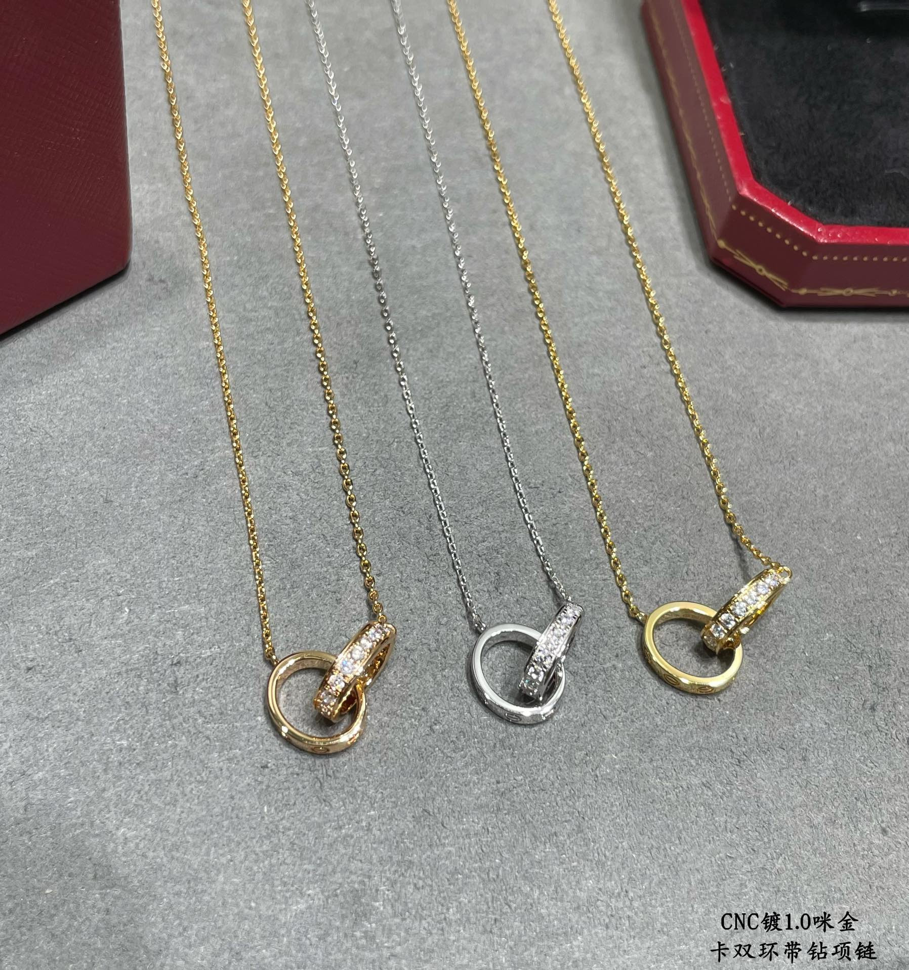 Ca*t1er Double-loop D1am0nd Necklace