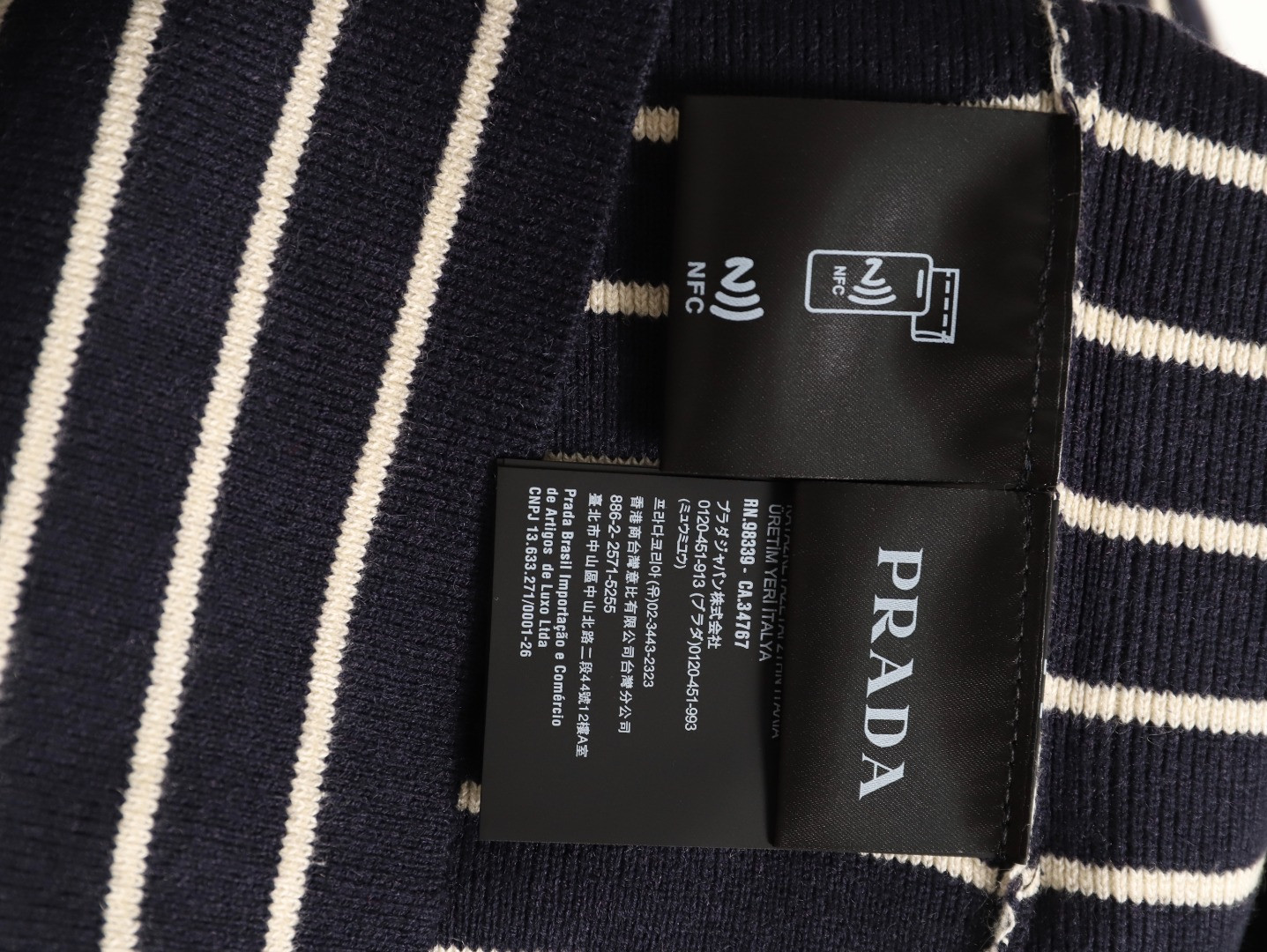Pra*a PRD Sweaters