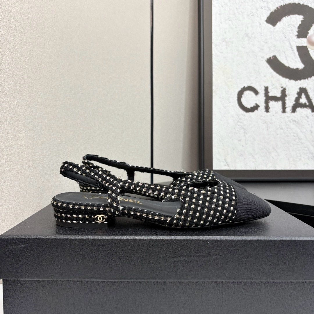 UA Ch**el SLINGBACKS FLAT